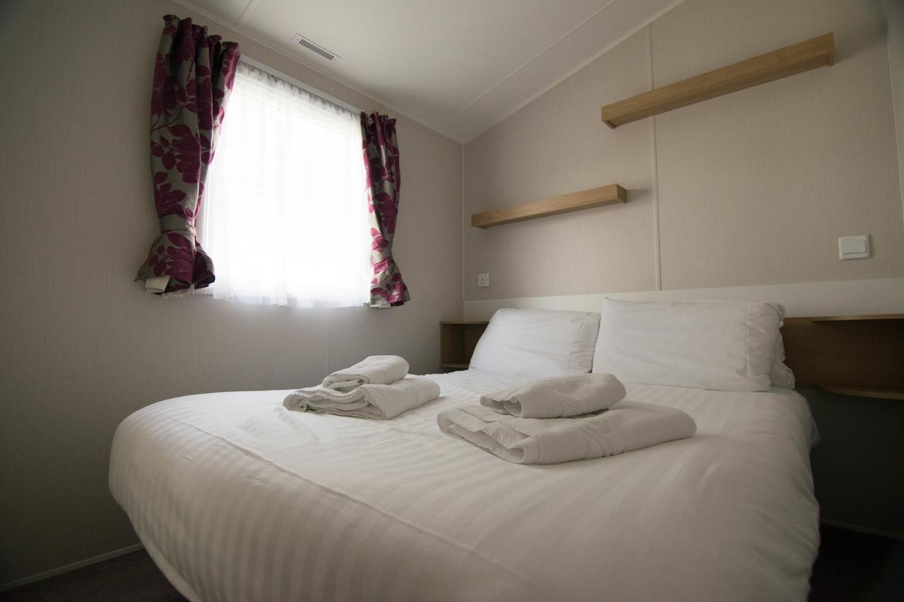 Widemouth Fields Villa บู๊ด ภายนอก รูปภาพ