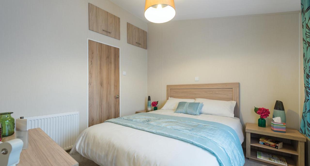 Widemouth Fields Villa บู๊ด ภายนอก รูปภาพ